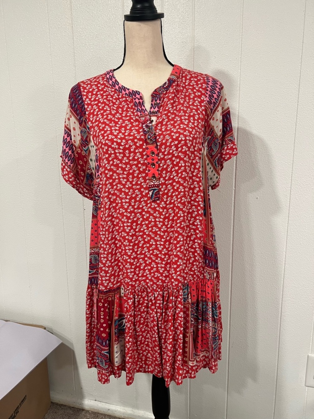 easel Red Mixed-Print Short Sleeve Tunic Dress